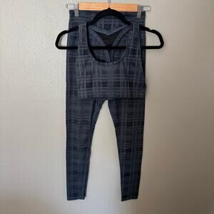 GLYDER SULTRY Set Blue and Black Leggings and Sports Bra Size Medium Casual